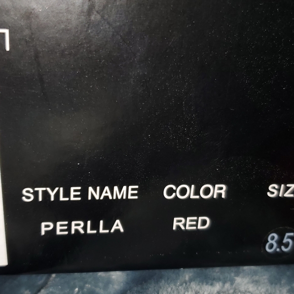 Red open toe pumps with box.  Worn once to a wedding. - Picture 4 of 11